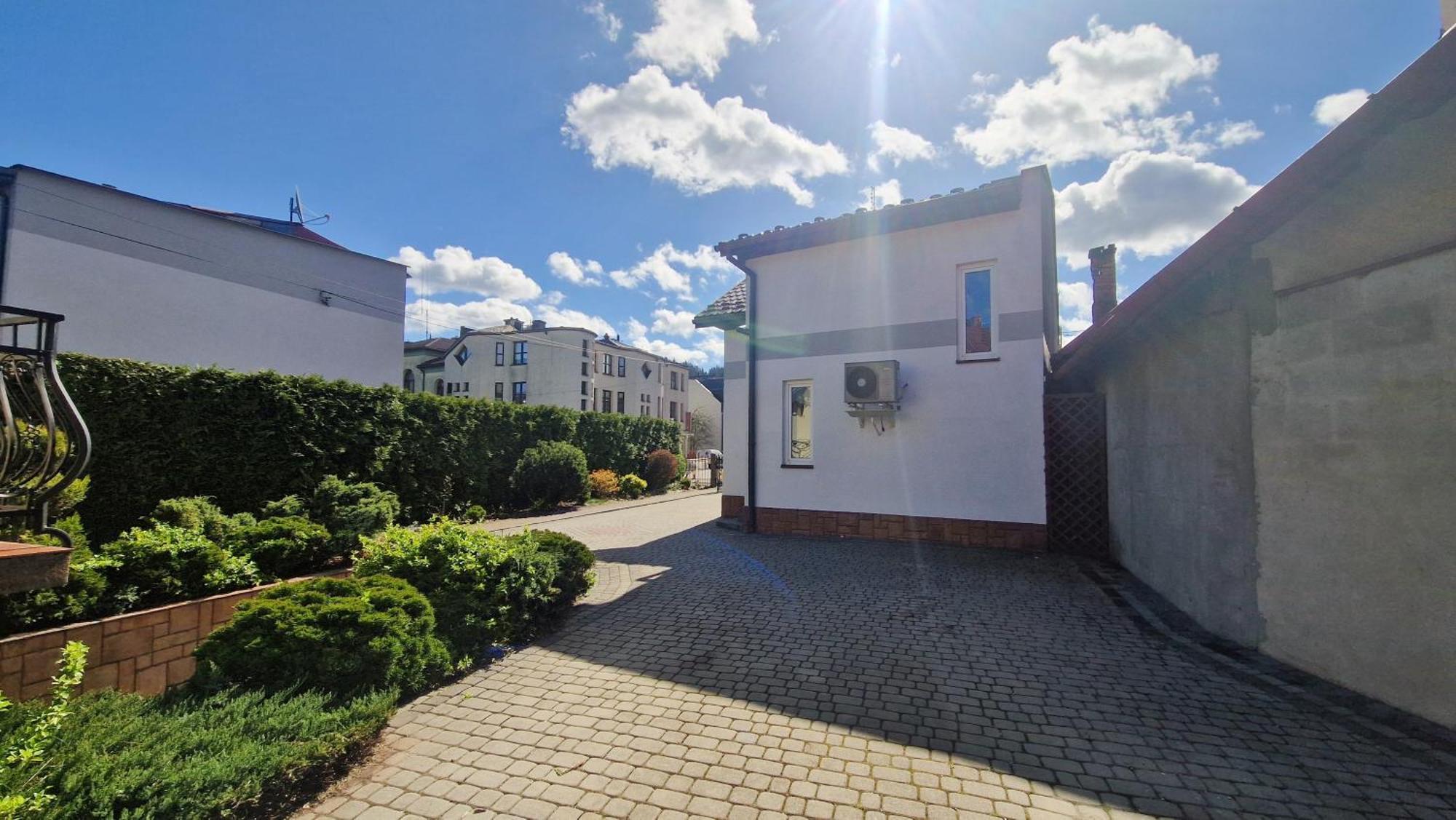 Apartment W Centrum Piwnicznej